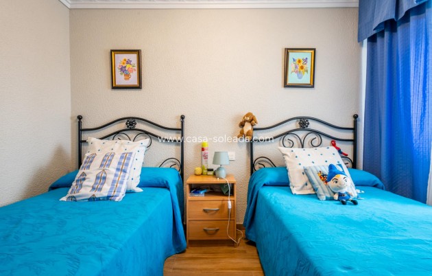 Resale - Apartment / flat - Torrevieja - Costa Blanca