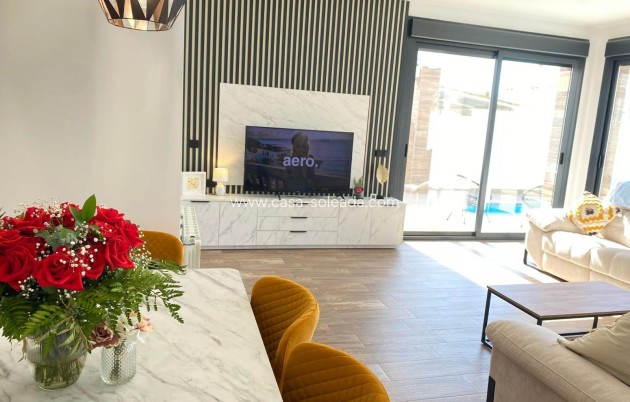 Resale - Villa - Orihuela Costa - Costa Blanca