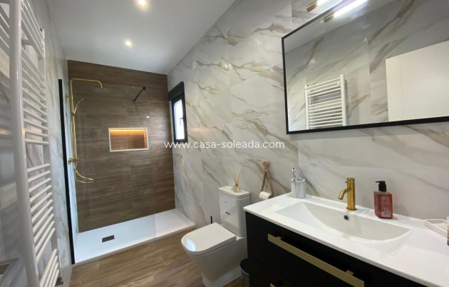 Resale - Villa - Orihuela Costa - Costa Blanca