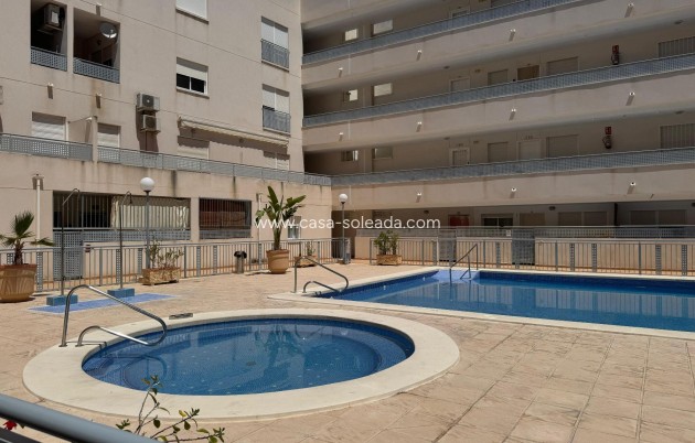 Resale - Apartment / flat - Almoradí - Inland