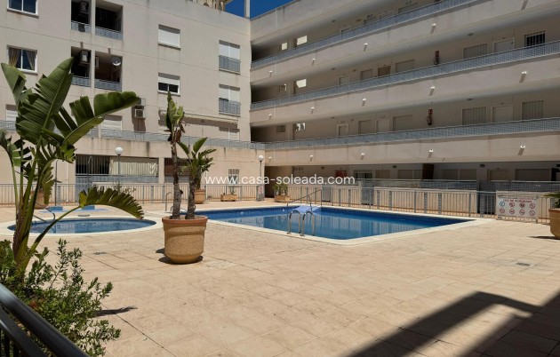 Resale - Apartment / flat - Almoradí - Inland