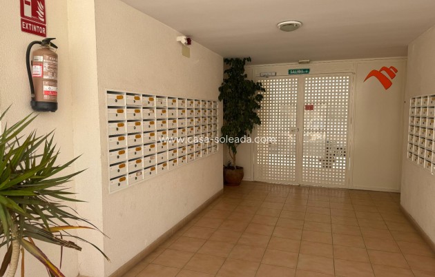 Resale - Apartment / flat - Almoradí - Inland