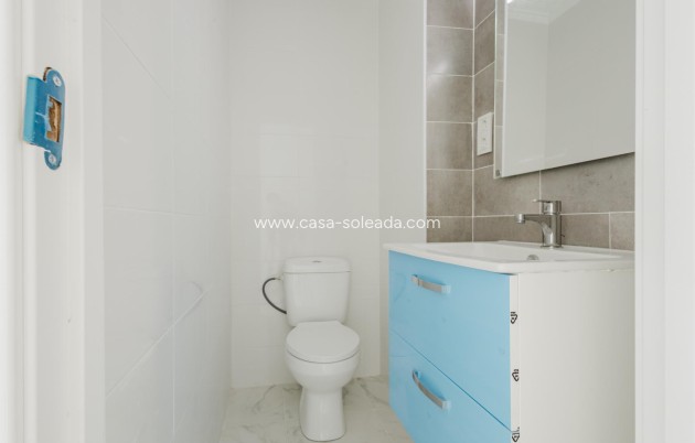 Resale - Apartment / flat - Torrevieja - Costa Blanca