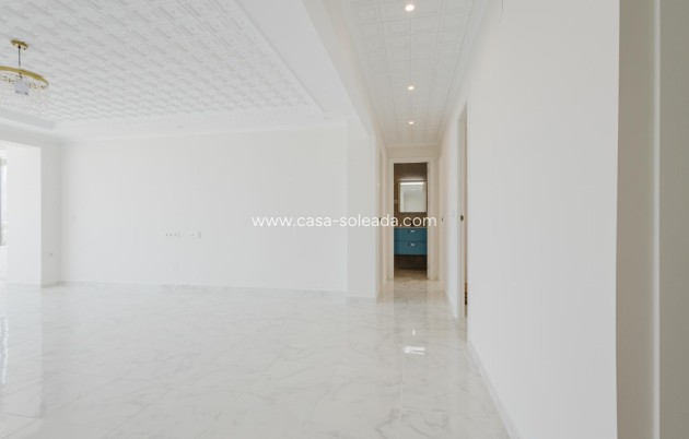 Resale - Apartment / flat - Torrevieja - Costa Blanca