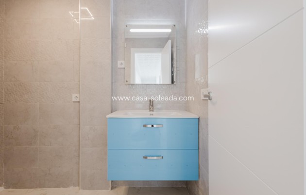 Resale - Apartment / flat - Torrevieja - Costa Blanca