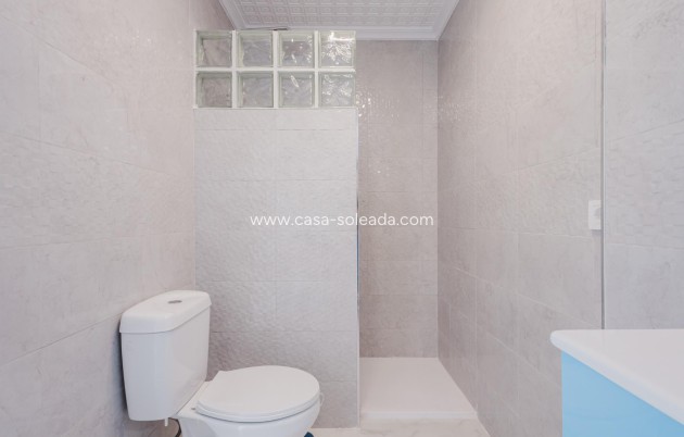 Resale - Apartment / flat - Torrevieja - Costa Blanca