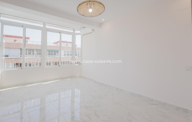 Resale - Apartment / flat - Torrevieja - Costa Blanca