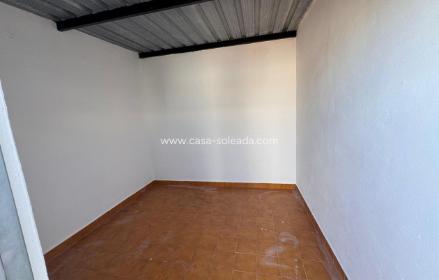 Resale - Apartment / flat - Almoradí - Inland