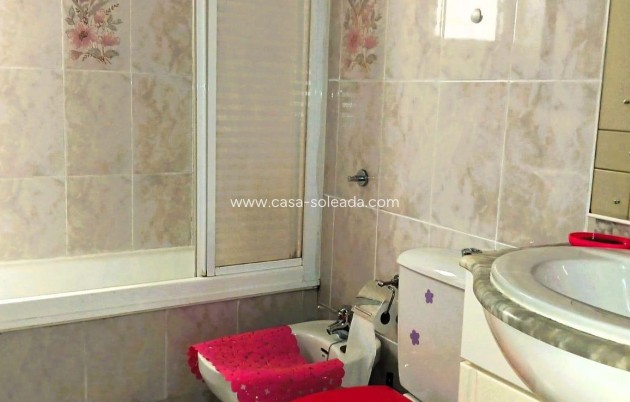 Resale - Apartment / flat - Torrevieja - Playa del Cura