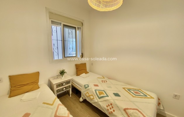 Wiederverkauf - Bungalow - Playa Flamenca - Costa Blanca
