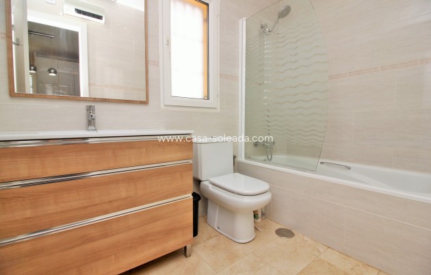 Revente - Villa - Villamartin - Villamartín