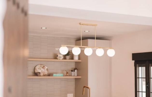 Herverkoop - Villa - Playa Flamenca - Costa Blanca
