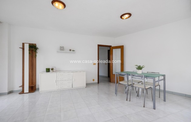 Reventa - Apartamento / piso - Torrevieja - Estacion Autobuses