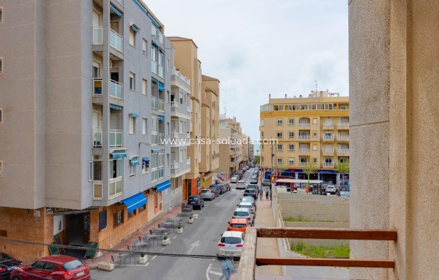Reventa - Apartamento / piso - Torrevieja - Estacion Autobuses