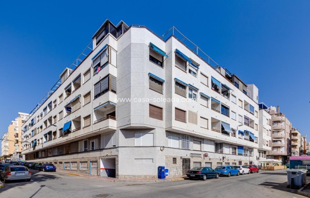 Reventa - Apartamento / piso - Torrevieja - Estacion Autobuses