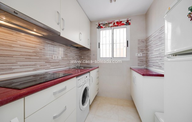 Wiederverkauf - Bungalow - Torrevieja - Aguas nuevas