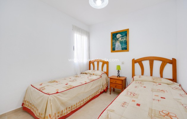 Wiederverkauf - Bungalow - Torrevieja - Aguas nuevas