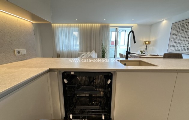 Resale - Apartment / flat - Torrevieja - Costa Blanca