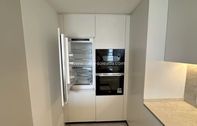 Resale - Apartment / flat - Torrevieja - Costa Blanca