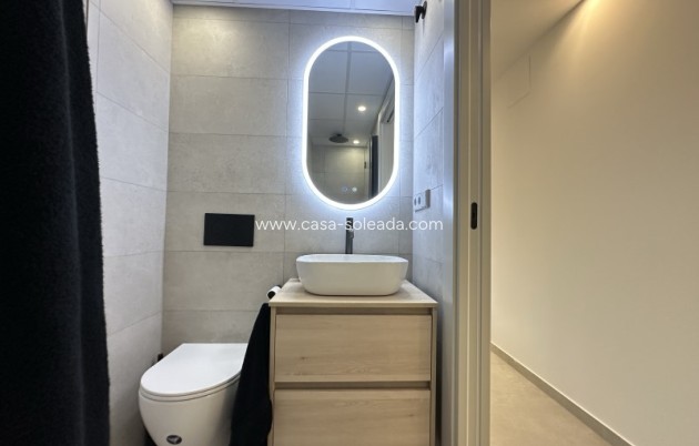 Resale - Apartment / flat - Torrevieja - Costa Blanca
