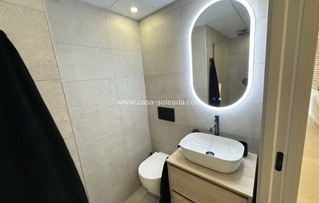 Resale - Apartment / flat - Torrevieja - Costa Blanca