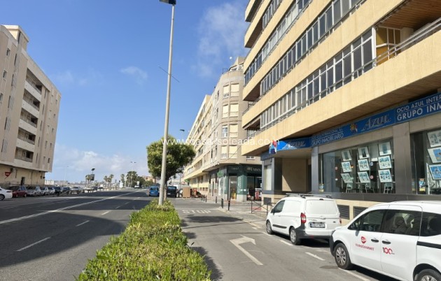 Resale - Apartment / flat - Torrevieja - Costa Blanca