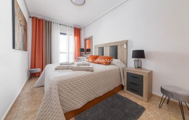 Resale - Apartment / flat - Cabo Roig