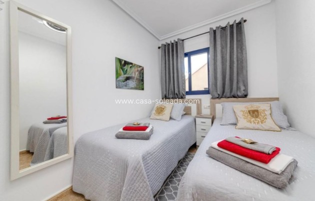 Resale - Apartment / flat - Cabo Roig