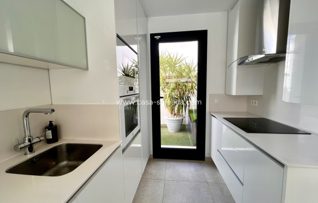 Resale - Townhouse - Villamartin - Villamartín