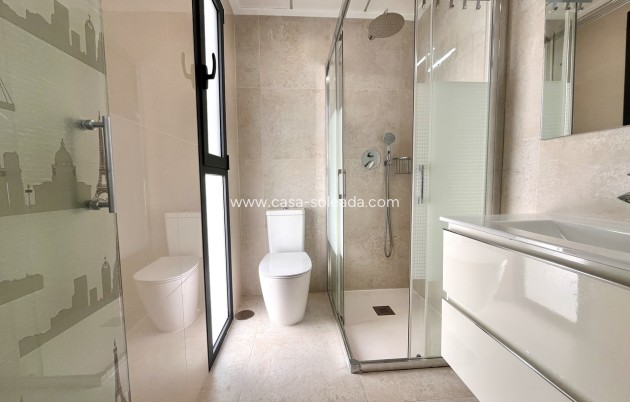 Resale - Townhouse - Villamartin - Villamartín