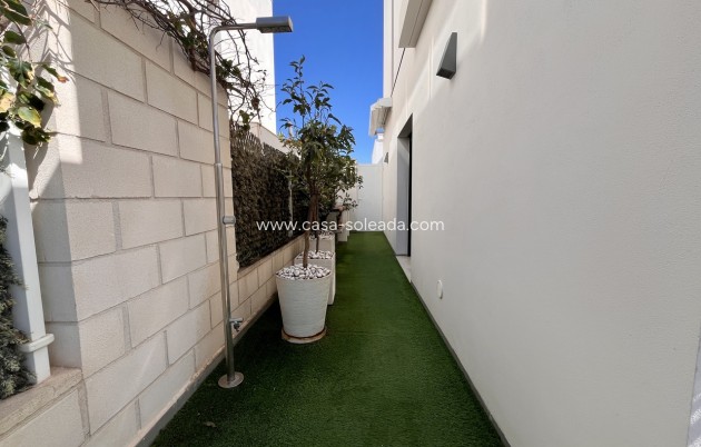Resale - Townhouse - Villamartin - Villamartín
