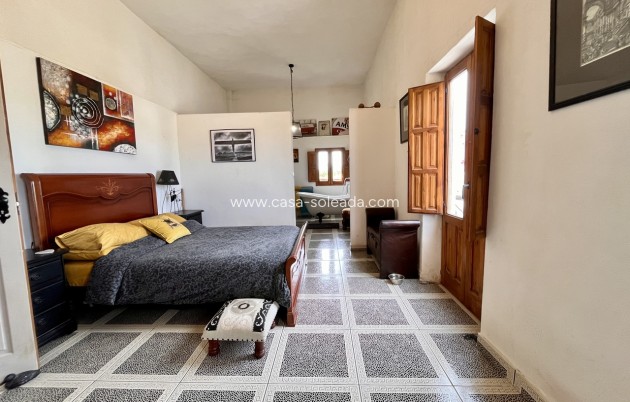 Herverkoop - Country Property/Finca - Dolores