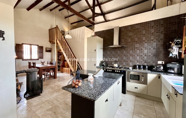 Herverkoop - Country Property/Finca - Dolores