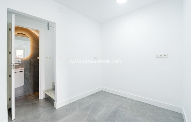 Reventa - Adosado - Torrevieja
