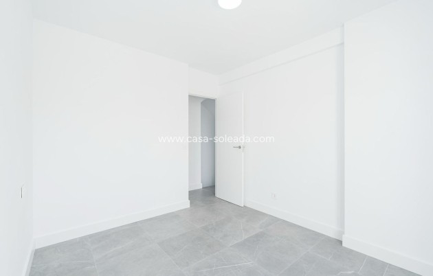 Reventa - Adosado - Torrevieja