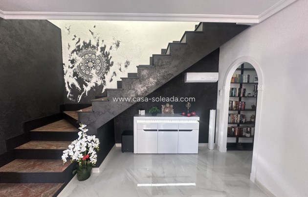 Reventa - Villa - Punta Prima