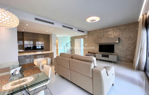 Herverkoop - Villa - Dehesa De Campoamor