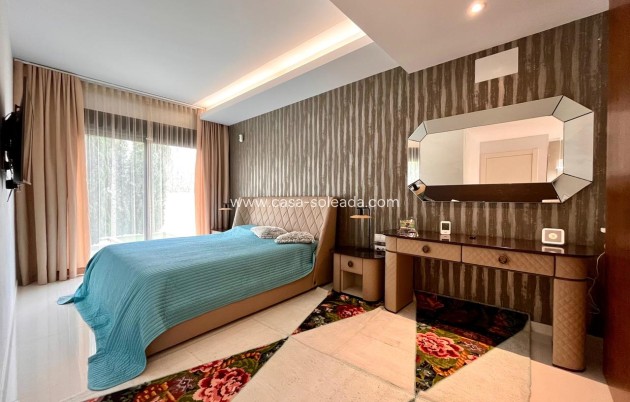 Herverkoop - Villa - Dehesa De Campoamor
