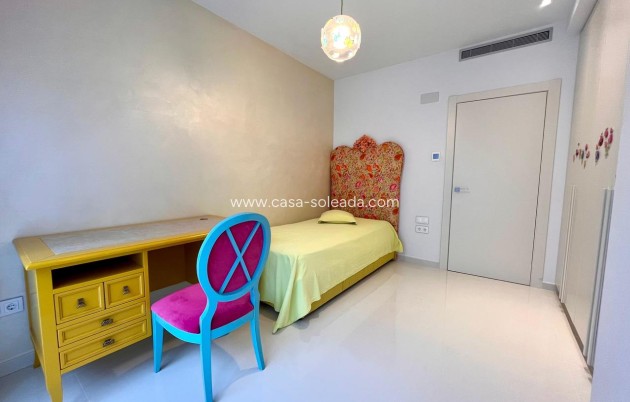 Herverkoop - Villa - Dehesa De Campoamor