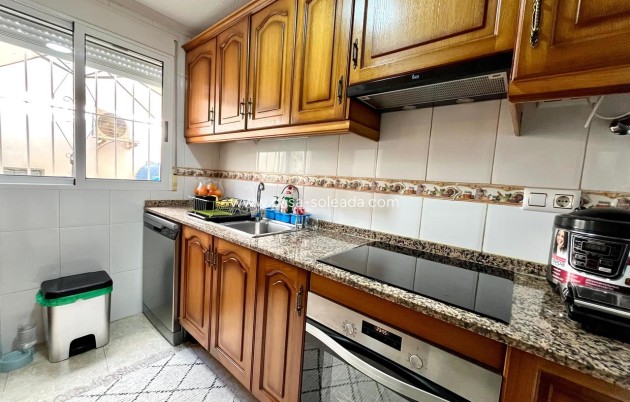 Resale - Apartment / flat - Torrevieja