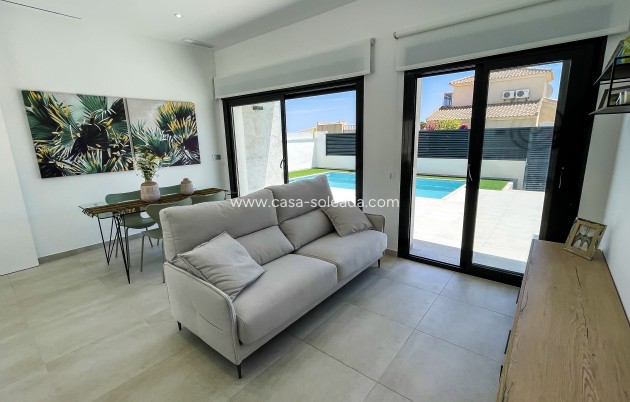 Obra nueva - Villa - Pinar de Campoverde
