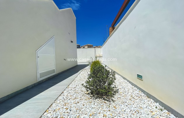 Obra nueva - Villa - Pinar de Campoverde