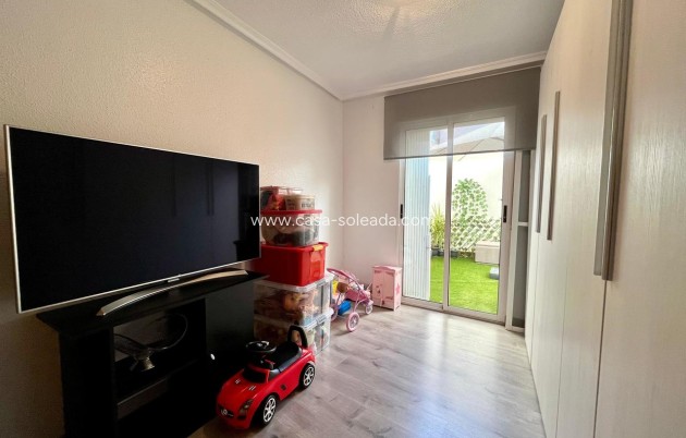 Resale - Apartment / flat - Torrevieja