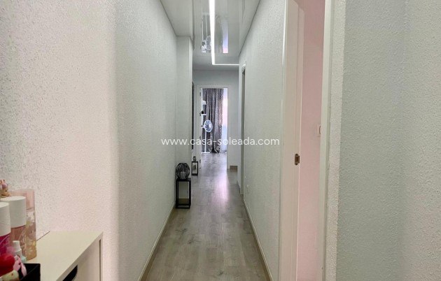 Resale - Apartment / flat - Torrevieja