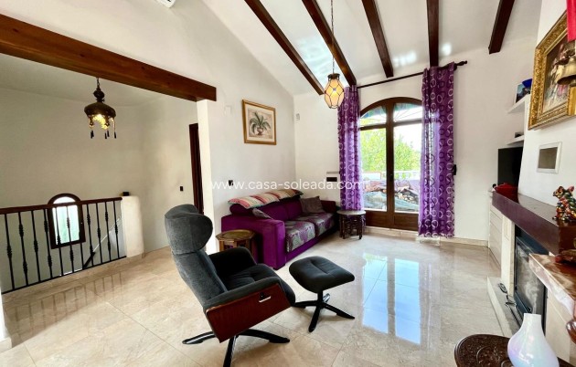 Reventa - Villa - Villamartin - Villamartín