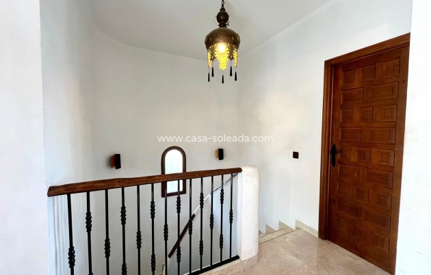 Reventa - Villa - Villamartin - Villamartín