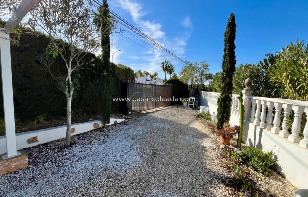 Reventa - Villa - Villamartin - Villamartín