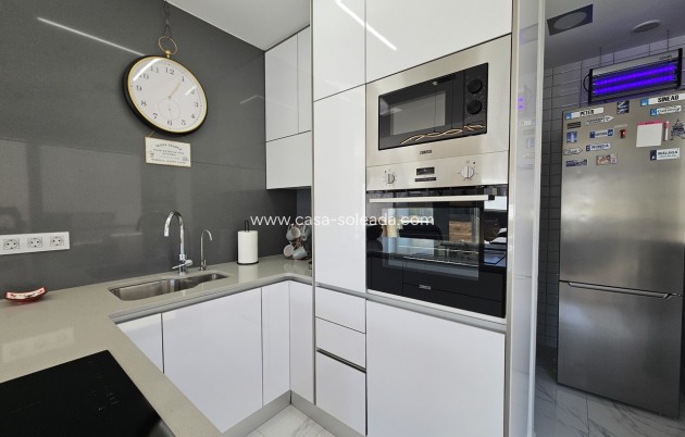 Reventa - Villa - Villamartin - Villamartín