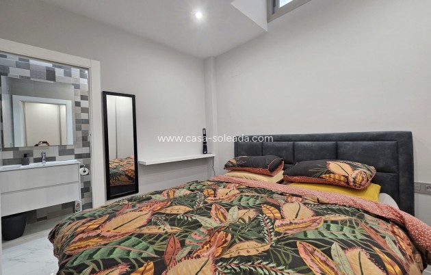 Reventa - Villa - Villamartin - Villamartín
