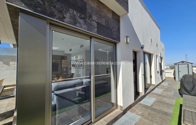 Reventa - Villa - Villamartin - Villamartín